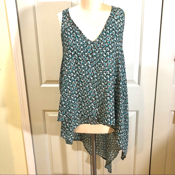 None Tops - Unique Asymmetrical Racer Back Top Green Size 14